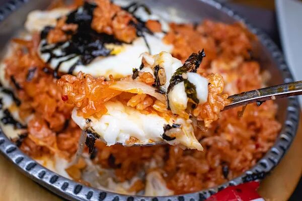 ▲▼金家紫菜包飯明洞站店。（圖／部落客美熊提供）