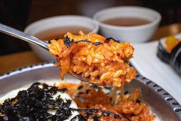 ▲▼金家紫菜包飯明洞站店。（圖／部落客美熊提供）