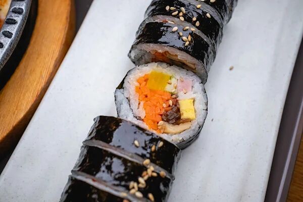 ▲▼金家紫菜包飯明洞站店。（圖／部落客美熊提供）