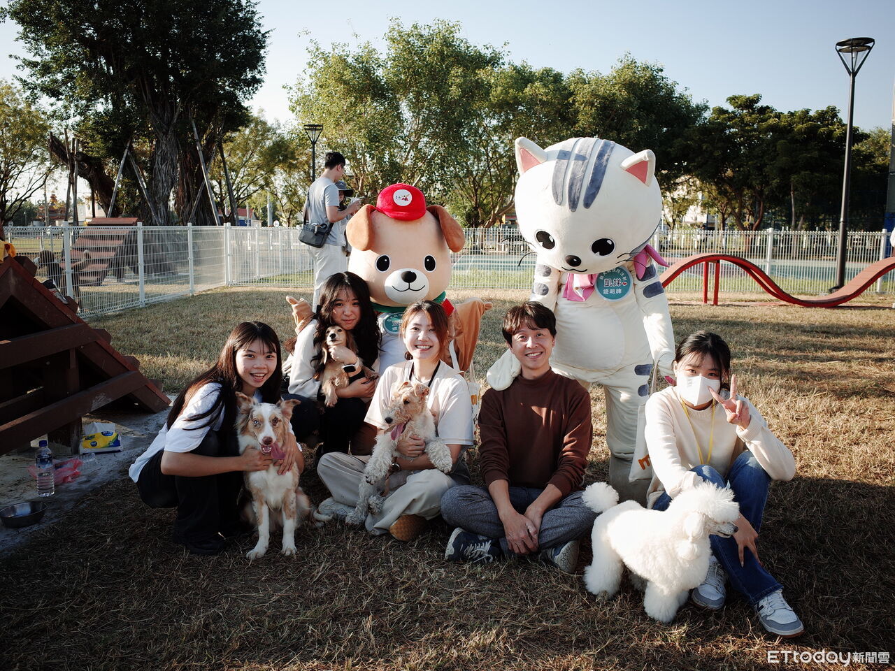 台南東和里寵物友善公園啟用! 免費疫苗、身分證開通還送雞腿