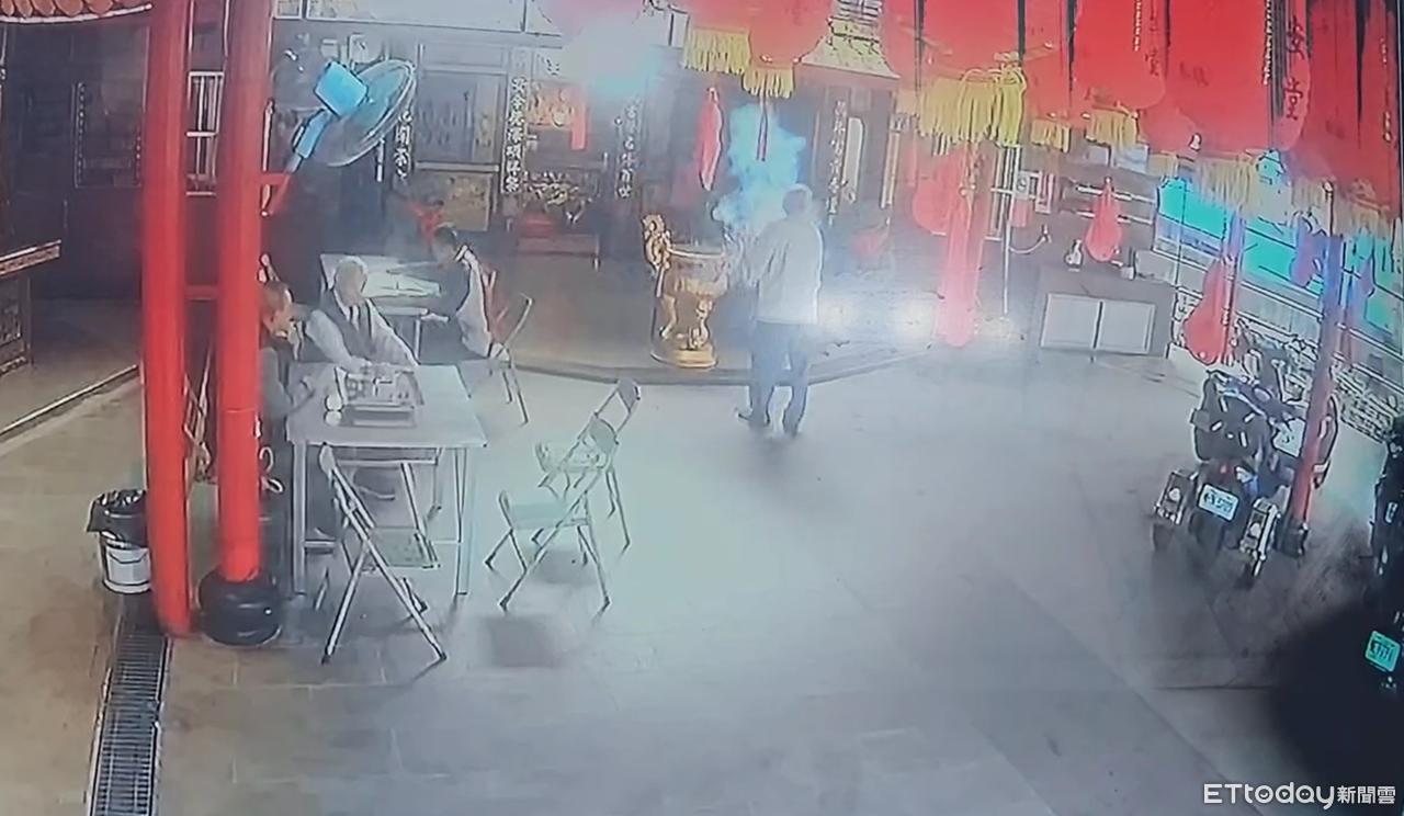 天公爐前引爆竄白煙！基隆88歲翁背景曝光　會自製簡易炸藥