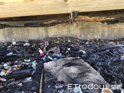 快訊／詭異！台中西柳橋旁雜草火警　男子遭活活燒死