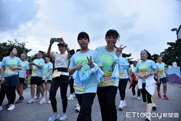 ▲▼花蓮太平洋縱谷半程馬拉松吸引來自全台與國際超過五千名跑者共襄盛舉。（圖／花蓮市公所提供，下同）