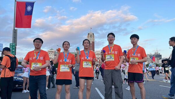 ▲▼2025台北幸福家園公益路跑登場　中正一分局橘T宣導防詐吸睛。（圖／中正一分局提供）