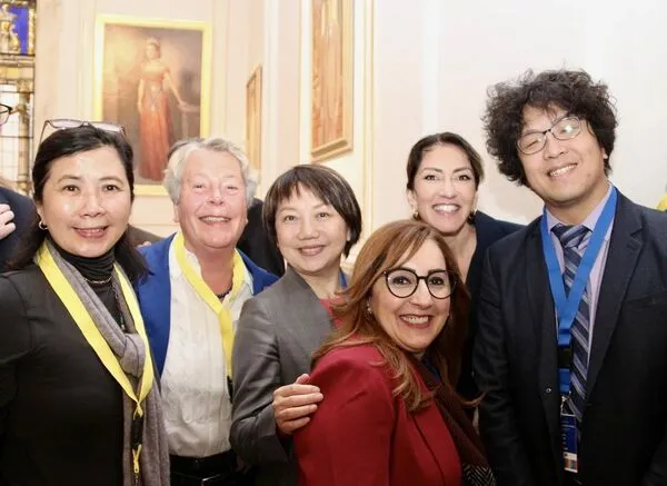 ▲▼民進黨立委范雲、沈伯洋出席國際自由聯盟（Liberal International, LI）第209屆執行委員會。（圖／民進黨提供）