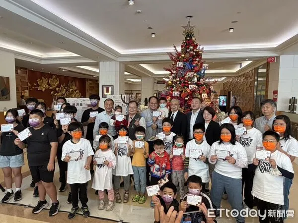 ▲▼    耐斯王子大飯店第19屆聖誕心願卡活動開跑   。（圖／耐斯王子大飯店提供）