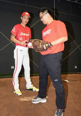 ▲▼味全龍感謝祭。（圖／味全龍提供）