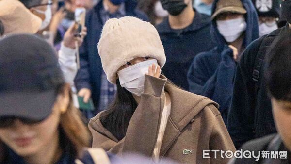 ▲▼ 直擊／子瑜隨TWICE返韓了！點頭「唱得很開心」　200歌迷溫馨送機。（圖／記者吳睿慈攝）