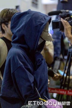 ▲▼ 直擊／子瑜隨TWICE返韓了！點頭「唱得很開心」　200歌迷溫馨送機。（圖／記者吳睿慈攝）