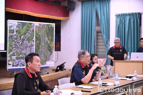 ▲鳳凰颱風第九次災後復原會議，由代理秘書長饒忠主持。（圖／花蓮縣政府提供，下同）