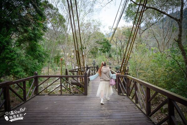 ▲▼苗栗全台唯一島上溫泉「虎山溫泉會館」！走吊橋、泡美人湯。（圖／部落客滿分提供）