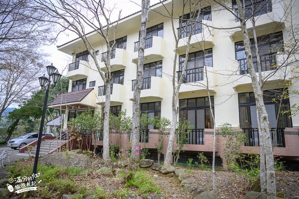 ▲▼苗栗全台唯一島上溫泉「虎山溫泉會館」！走吊橋、泡美人湯。（圖／部落客滿分提供）