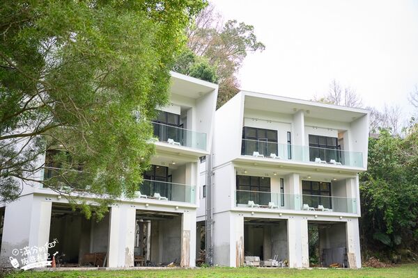 ▲▼苗栗全台唯一島上溫泉「虎山溫泉會館」！走吊橋、泡美人湯。（圖／部落客滿分提供）