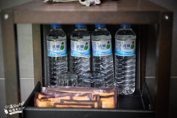 ▲▼苗栗全台唯一島上溫泉「虎山溫泉會館」！走吊橋、泡美人湯。（圖／部落客滿分提供）