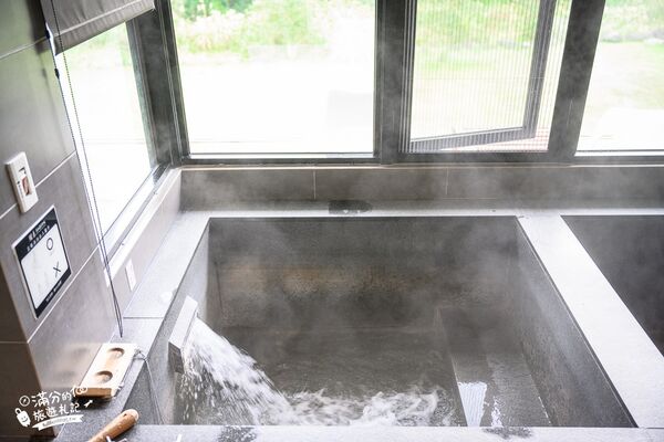 ▲▼苗栗全台唯一島上溫泉「虎山溫泉會館」！走吊橋、泡美人湯。（圖／部落客滿分提供）