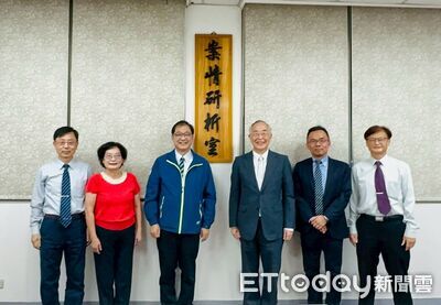 法務部長鄭銘謙視導　主持案情研析室揭牌、肯定檢方防詐績效