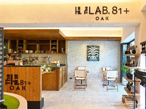 ▲▼台中質感露營風咖啡館「THE OAK LAB 81+」，咖啡、輕食、甜點、選品展覽。（圖／部落客糖糖提供）
