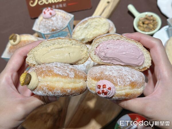 ▲▼Mister Donut打造一系列耶誕節限定甜甜圈。（圖／記者蕭筠攝）