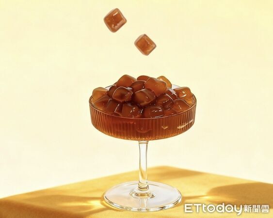 ▲▼TEA TOP推出全新配料焙香粉角以及3款新飲品。（圖／TEA TOP第一味提供）