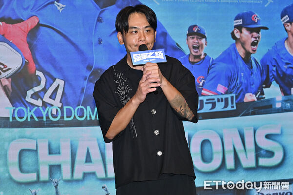 ▲▼滅火器樂團主唱楊大正出席12強紀錄片《冠軍之路》記者會。（圖／記者李毓康攝）