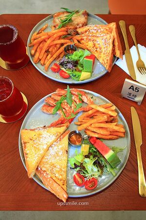 ▲▼永和早午餐寵物友善咖啡廳「渥時Warmth brunch&cafe」。（圖／部落客萍子提供）