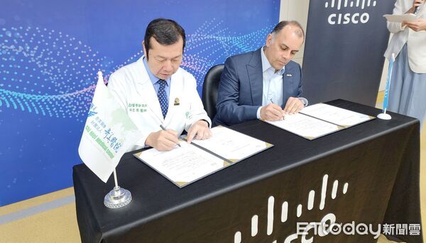 ▲奇美醫院與思科宣布啟動AI智慧醫療戰略合作，共同推動台灣醫療AI化。（記者林東良翻攝，下同）