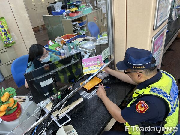 ▲避免普發金遭詐騙，太麻里警方加強宣導與安全巡查。（圖／記者楊晨東翻攝）