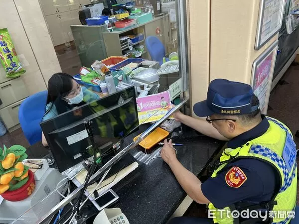 ▲避免普發金遭詐騙，太麻里警方加強宣導與安全巡查。（圖／記者楊晨東翻攝）