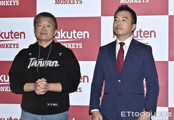 ▲  中職樂天桃猿今天召開記者會，日籍高層亞洲CEO葛城崇發布球團最新人事異動，樂天桃猿任命日本東北樂天金鷲社長森井誠之暫代樂天桃猿執行長，中職會長蔡其昌一同出面說明早先溝通過程  。（圖／記者李毓康攝）