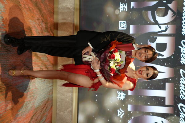 ▲廖家儀挺過兩次重大手術，登上國標舞舞台。（圖／民視提供）