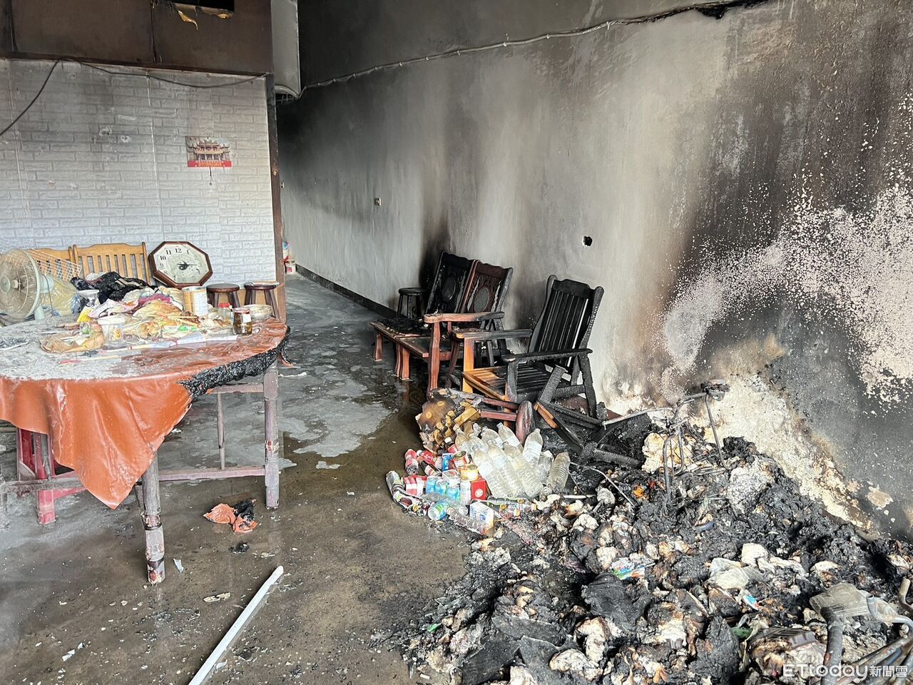 苗栗透天厝竄火煙！父子脫困輕傷　去年6月因菸蒂引發火警