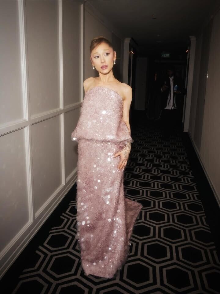 Ariana與Cynthia的友情令人羨慕！《魔法壞女巫2》閨密紅毯都穿什麼？時尚亮點一次看