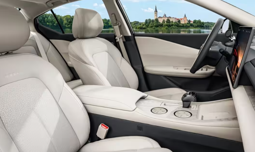 ▲Nissan新Teana大陸回歸再戰TOYOTA Camry。（圖／翻攝自Nissan）