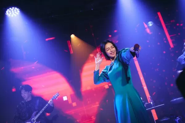 ▲▼徐若瑄舉行暌違一年半的專場演出。（圖／索尼音樂、Billboard Live TAIPEI提供）