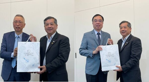 ▲左圖左起港務公司王錦榮總經理與財團台灣經濟研究院左峻德副院長共同探討無碳電力新經濟；右圖組左中油股公司吳偉智代執行長分享中油中部海域CCS推展及規劃。（圖／港務公司提供）