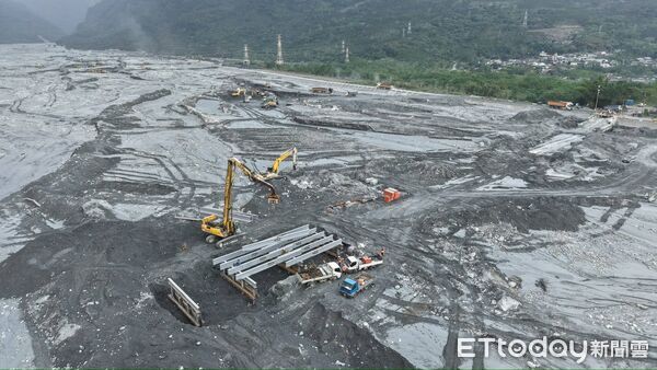 ▲鋼便橋空拍照。（圖／公路局提供，下同）