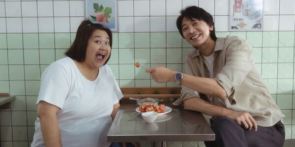 ▲鍾欣凌、信為《我們的藍調時光》到嘉義拍攝。（圖／米神國際提供）