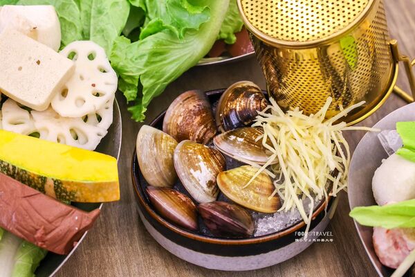 ▲▼啵仔旬鍋物蘆洲店。（圖／部落客陳小可的吃喝玩樂授權提供）