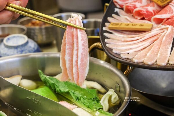 ▲▼啵仔旬鍋物蘆洲店。（圖／部落客陳小可的吃喝玩樂授權提供）