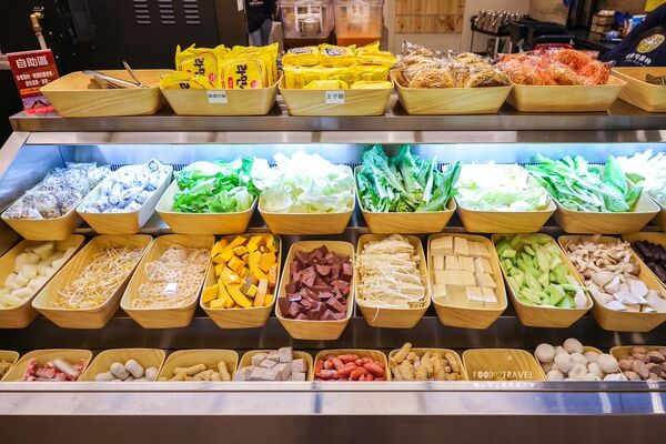 ▲▼啵仔旬鍋物蘆洲店。（圖／部落客陳小可的吃喝玩樂授權提供）