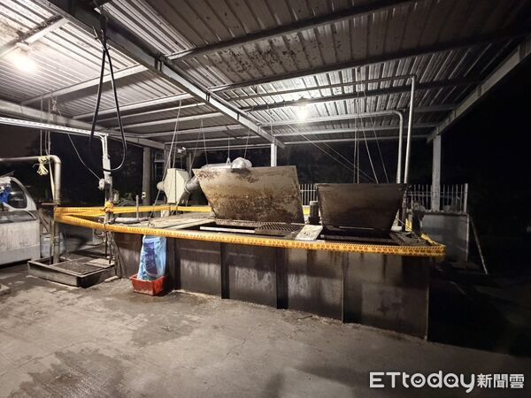 ▲查獲廚餘養豬。（圖／屏東縣政府提供）