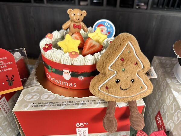 ▲85度C耶誕蛋糕。（圖／業者提供）