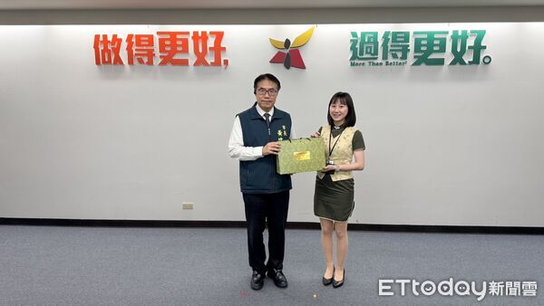 ▲市長黃偉哲於治安會報中表揚成功阻詐的金融機構與超商人員，肯定第一線守護市民財產的努力。（圖／記者林東良翻攝，下同）