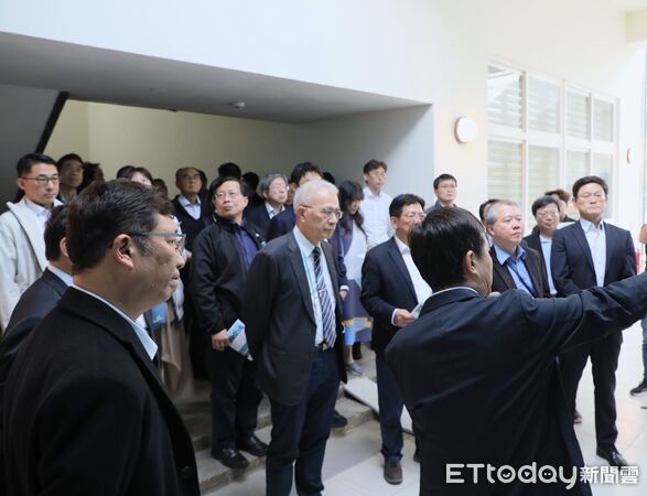 ▲▼   工研院長張培仁率團隊參訪亞創中心   。（圖／嘉義縣政府提供）