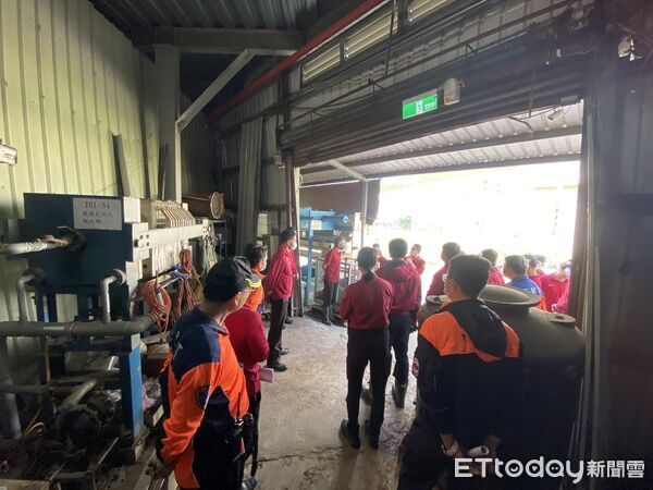 ▲台南市消防第五大隊前往三吉金屬有限公司踏勘，掌握高危物質場所的動線與作業環境。（記者林東良翻攝，下同）