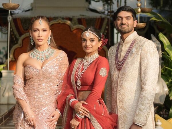 珍妮佛羅培茲當婚禮歌手「1場進帳6270萬」　新郎新娘富豪家世曝