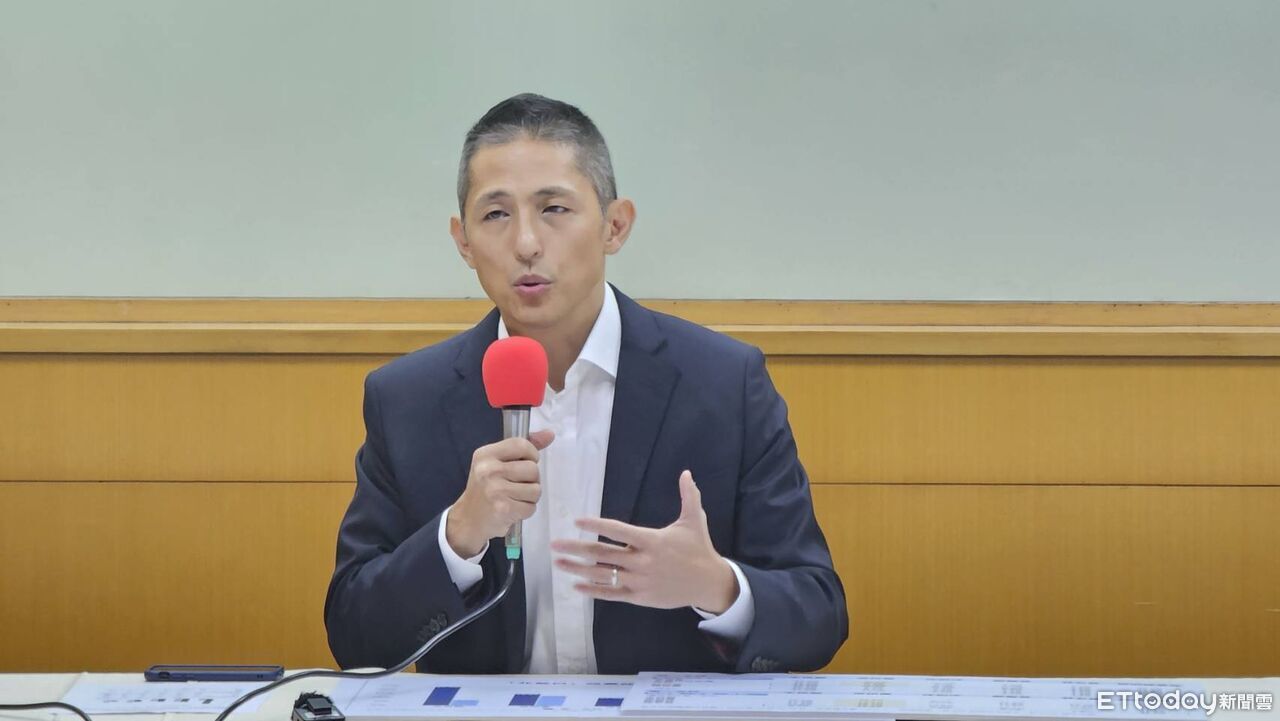 吳怡農「自殺式評大罷免」犯3致命錯誤！486先生：好學生誤闖黑社會