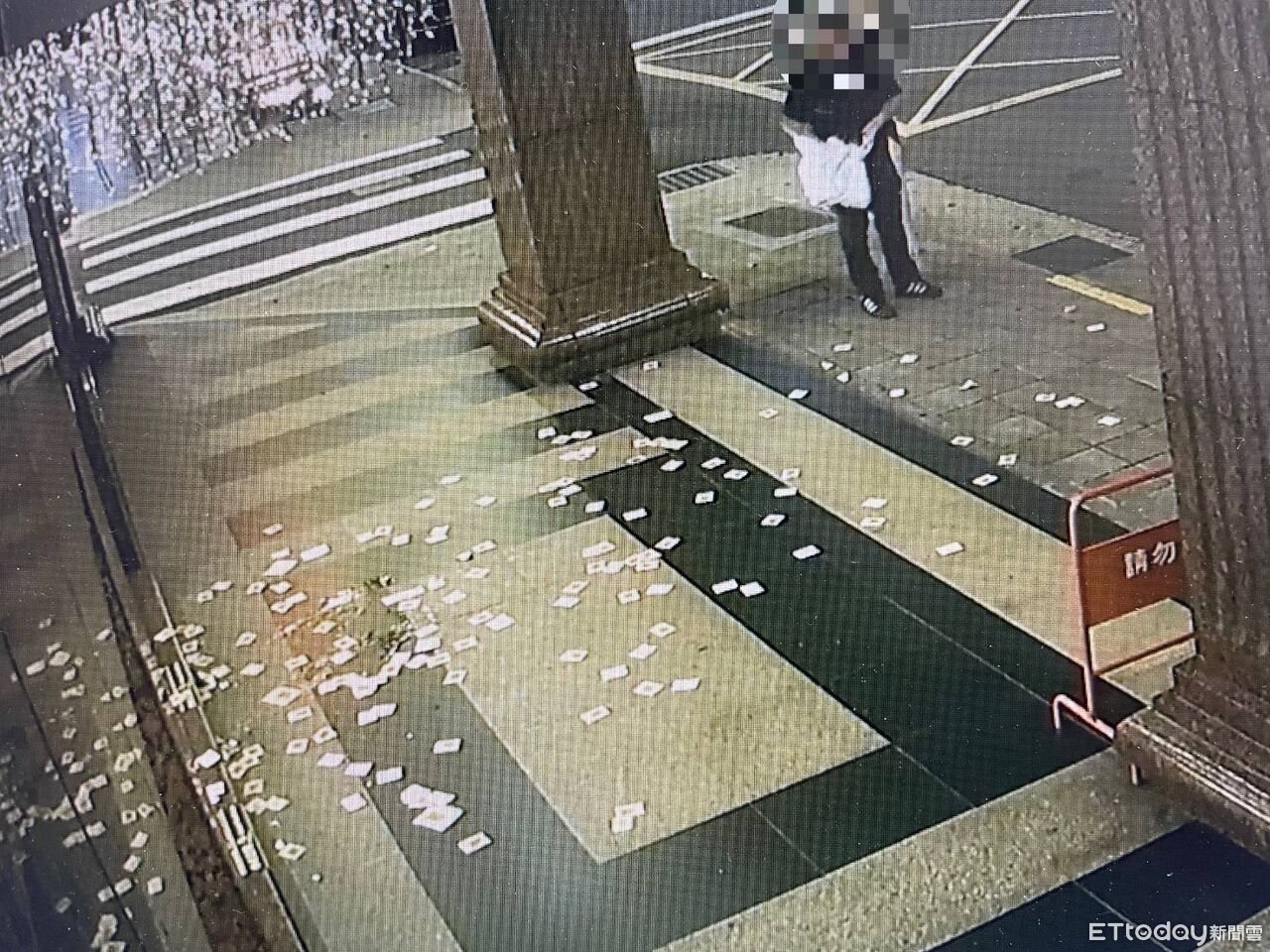 酒店老闆欠8百萬裝潢費　連續兩個月慘被惡煞丟雞蛋、撒冥紙