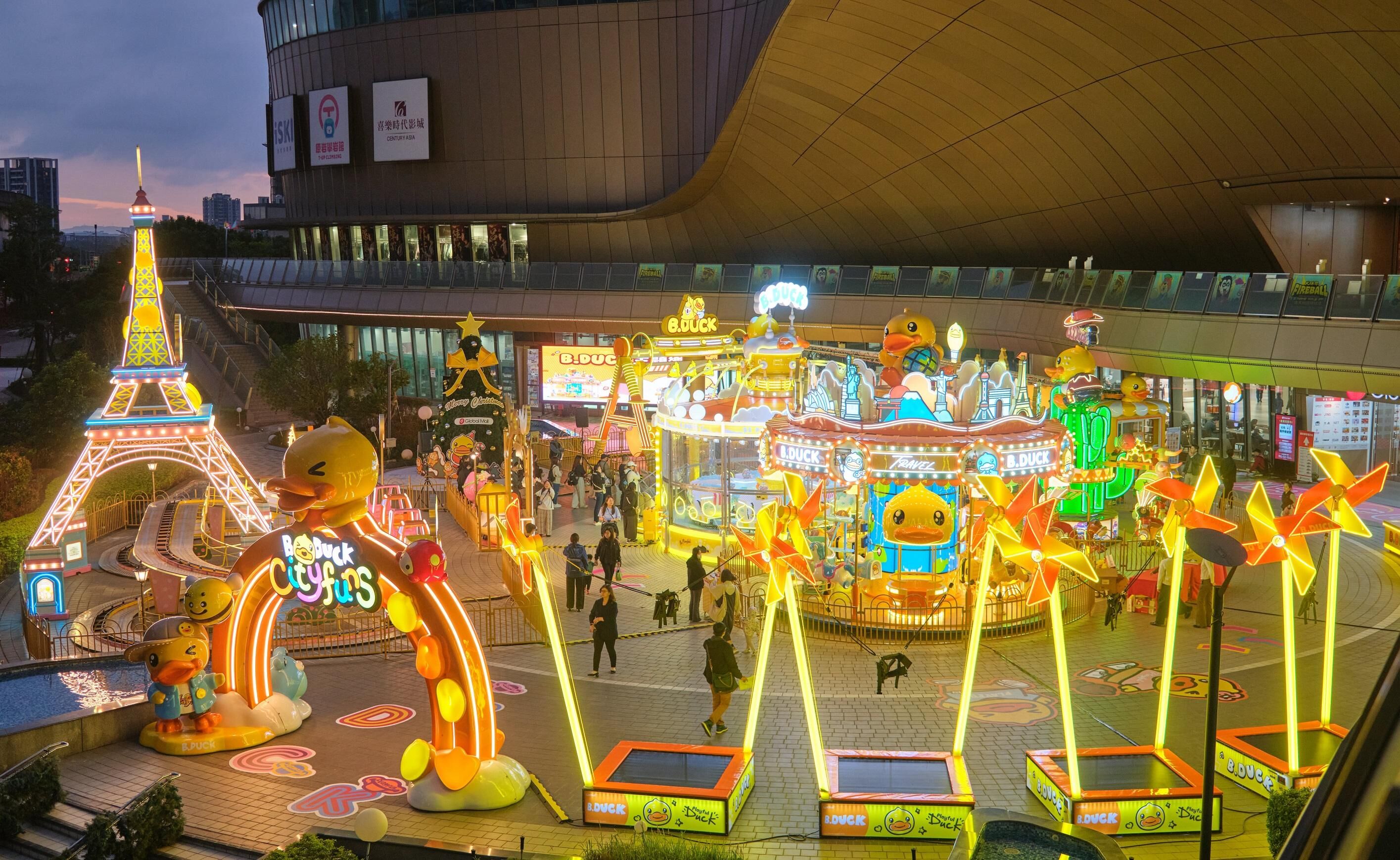 全台首發Global Mall桃園A19造300坪「B.Duck城市樂園」（圖／環球購物中心提供）