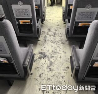 台鐵旅客車上亂噴滅火器「滿地粉末」 警上車逮人